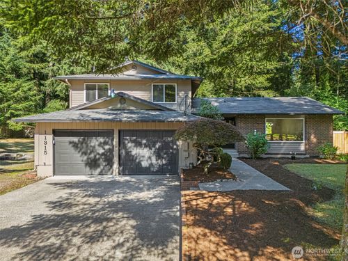 11315 83rd Avenue Sw, Lakewood, WA, 98498 | Card Image