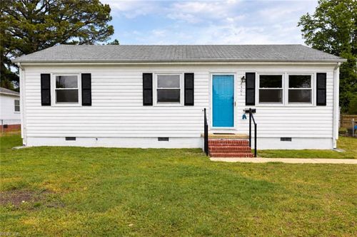 8506 Orcutt Ave, Hampton, VA, 23605-1418 | Card Image