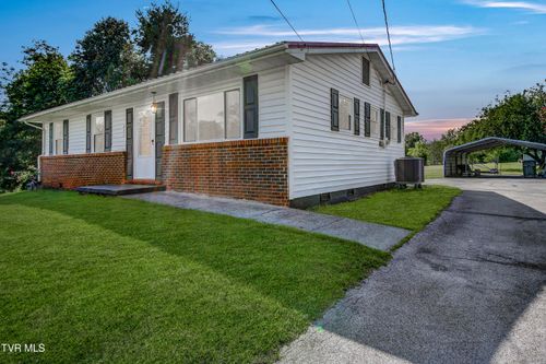 533 Oak Grove Rd, Gray, TN, 37615-2733 | Card Image