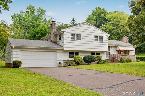 116 Campbell Rd, Trumbull, CT, 06611-3417 | Card Image