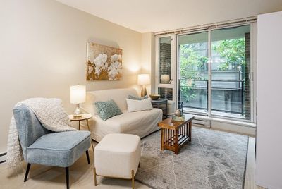 202 - 1088 Richards St, Condo with 1 bedrooms, 1 bathrooms and 1 parking in Vancouver BC | Image 1