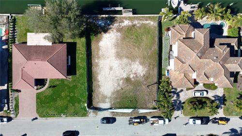 2019 Illinois Ave Ne, SAINT PETERSBURG, FL, 33703-3423 | Card Image