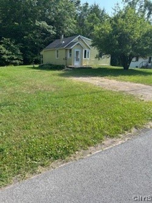 35 South Grandby Road, Granby, NY, 13069 | Card Image