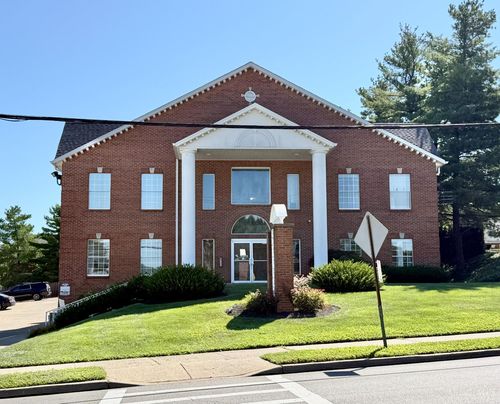 4010 N Bend Rd, Cheviot, OH, 45211-3500 | Card Image