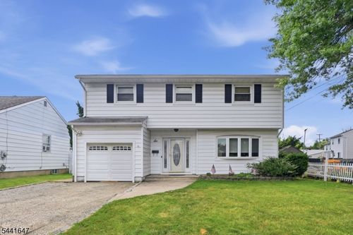 6 Plenge Dr, Belleville, NJ, 07109-1532 | Card Image