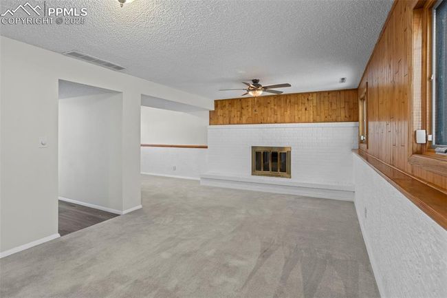 5888 Eldora Dr, House other with 3 bedrooms, 2 bathrooms and 2 parking in Colorado Springs CO | Image 12