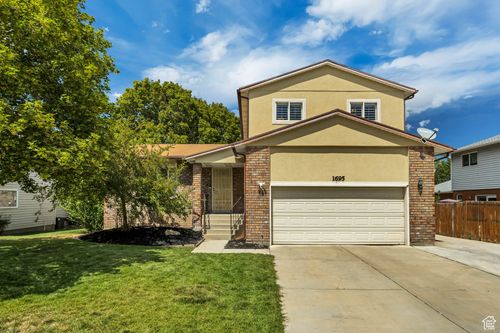 1695 Ensign Pl, Cottonwood Heights, UT, 84121-4702 | Card Image