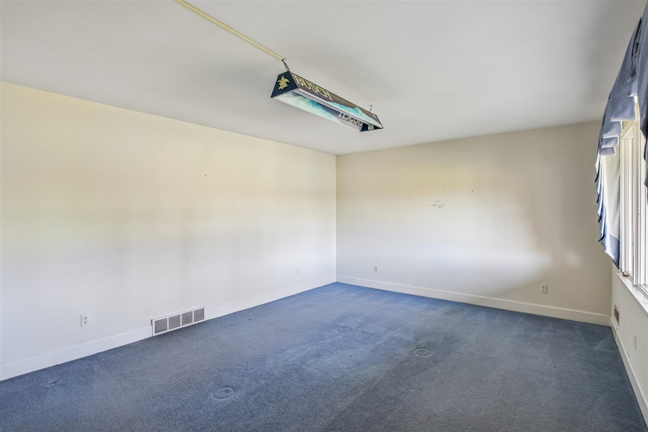 Residential in Rockfield 4