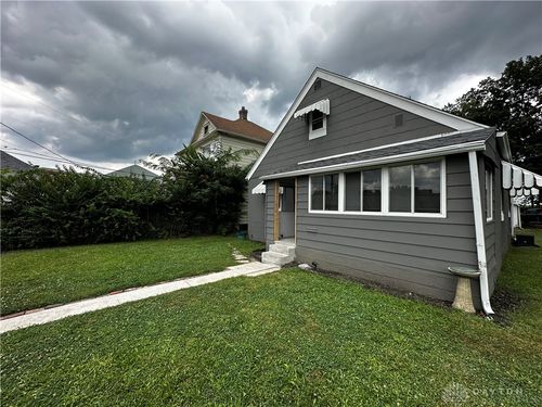 1020 Saint Adelbert Ave, Dayton, OH, 45404-2255 | Card Image