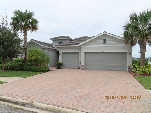 17401 Walnut Run Dr, ALVA, FL, 33920 | Card Image