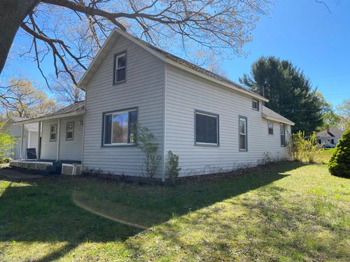 7942 Hill St, Montague, MI, 49437-1415 | Card Image