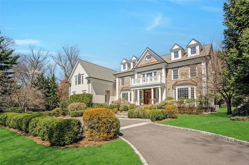 85 Woodlands Rd, Harrison, NY, 10528-1441 | Card Image