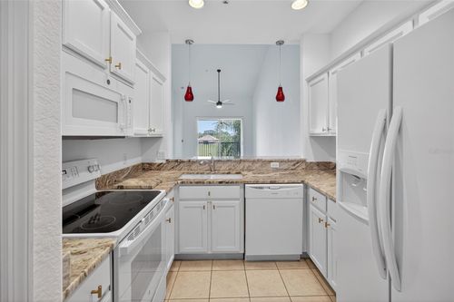 unit-203-819 Fairwaycove Ln, BRADENTON, FL, 34212-6347 | Card Image