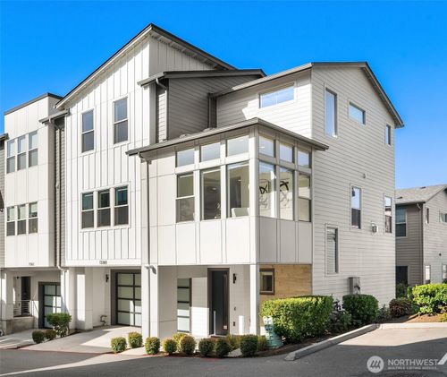 13368 Se 68th Pl, Newcastle, WA, 98059-5339 | Card Image