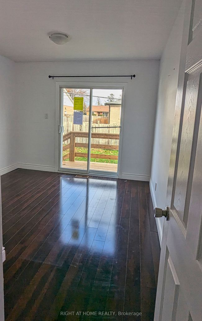 MAINFLR - 48 Burcher Rd, House attached with 3 bedrooms, 2 bathrooms and 5 parking in Ajax ON | Image 5