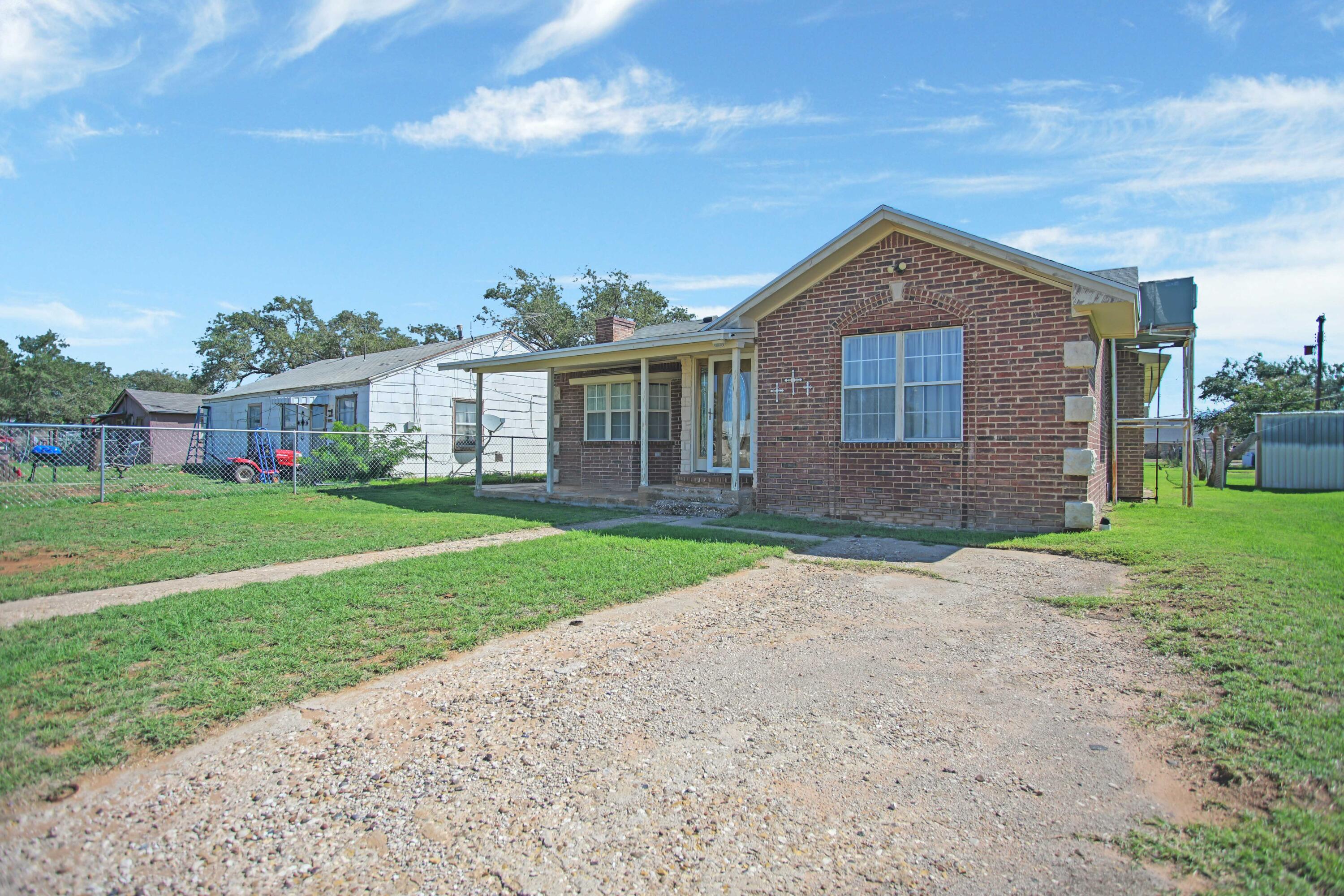Residential in Brownfield 2