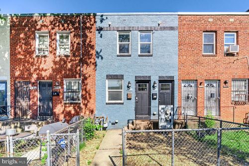 b-1268 16th St Ne, WASHINGTON, DC, 20002-2555 | Card Image
