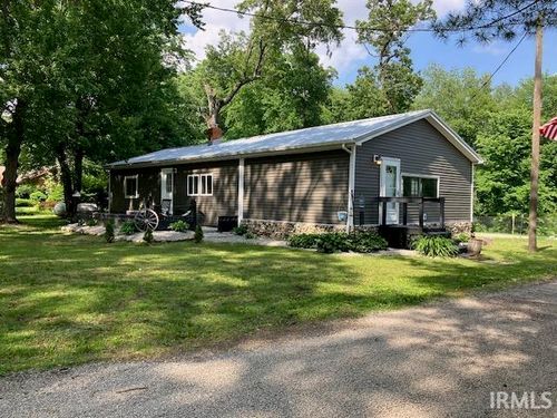 1512 Union Rd, Walkerton, IN, 46574-8652 | Card Image