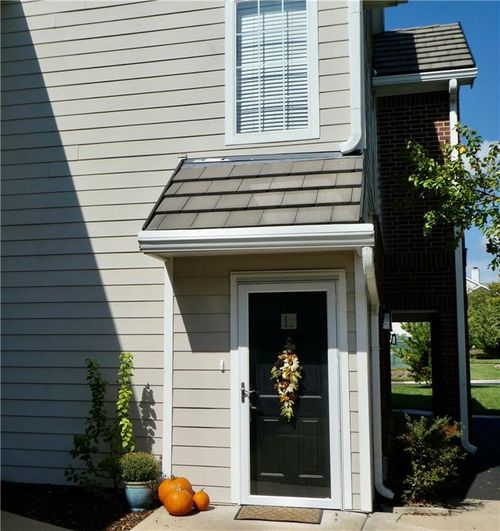 apt-l-11628 Tomahawk Creek Pkwy, Leawood, KS, 66211-2655 | Card Image