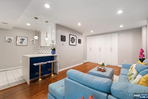 458 River Rd, Nutley, NJ, 07110-3623 | Card Image
