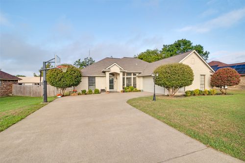 1425 Nottingham Dr, Kaufman, TX, 75142-9568 | Card Image