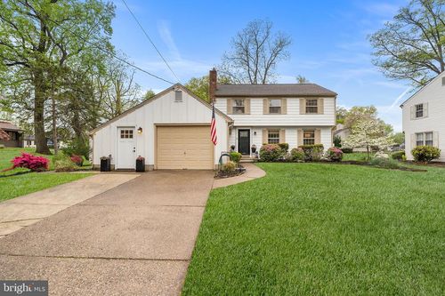 301 Westwood Dr, WEST DEPTFORD, NJ, 08096-3126 | Card Image