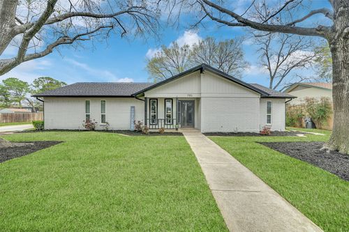 701 Buffalo Dr, Arlington, TX, 76013-2113 | Card Image