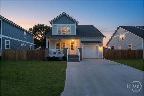 2005 E 38th St, savannah, GA, 31404-3709 | Card Image