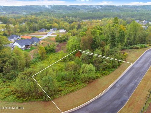 40-130 Black Oak Dr, Oak Ridge, TN, 37830-5669 | Card Image