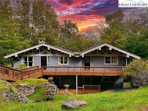 237 Charter Hills Rd, Beech Mountain, NC, 28604-8040 | Card Image