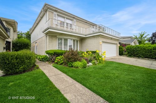 6859 Lockwood Ave, Skokie, IL, 60077-3422 | Card Image