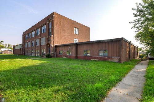 320 2nd St E, Hunter, ND, 58048-4021 | Card Image