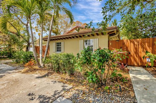 2-227 Ne 12th St, Delray Beach, FL, 33444-4012 | Card Image
