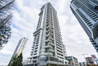 4204 - 13350 Central Ave, Condo with 1 bedrooms, 1 bathrooms and 1 parking in Surrey BC | Image 1