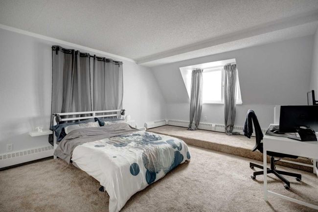 2912 - 221 6 Avenue Se, Home with 2 bedrooms, 1 bathrooms and 2 parking in Calgary AB | Image 21