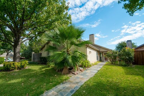 14816 Sopras Cir, Addison, TX, 75001-4411 | Card Image