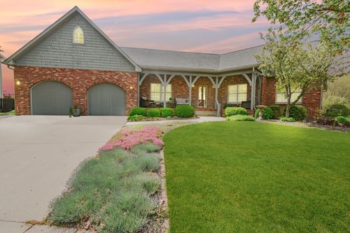 3 Stonehedges Ct, Bloomington, IL, 61705-6306 | Card Image