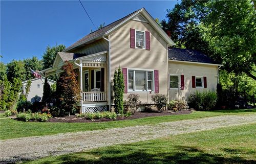 11861 Indian Hollow Rd, Grafton, OH, 44044-9749 | Card Image