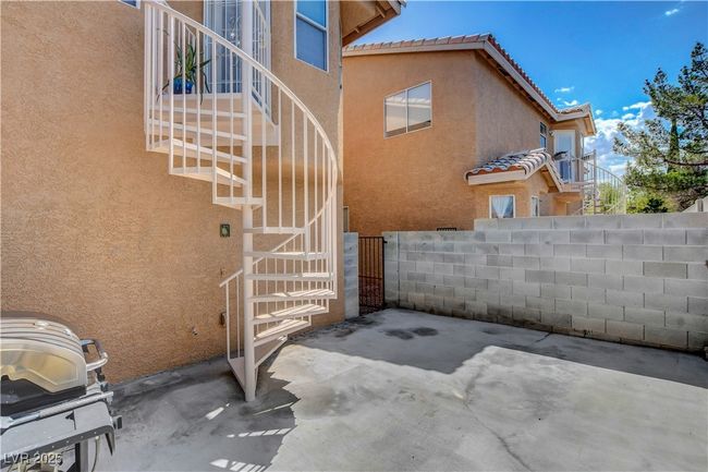 UNIT-201 - 8048 Astrology Ct, Condo with 3 bedrooms, 2 bathrooms and null parking in Las Vegas NV | Image 39