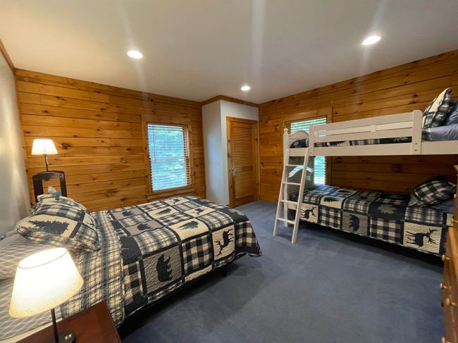 303 Westview Est, House other with 5 bedrooms, 3 bathrooms and null parking in Manchestr Ctr VT | Image 26