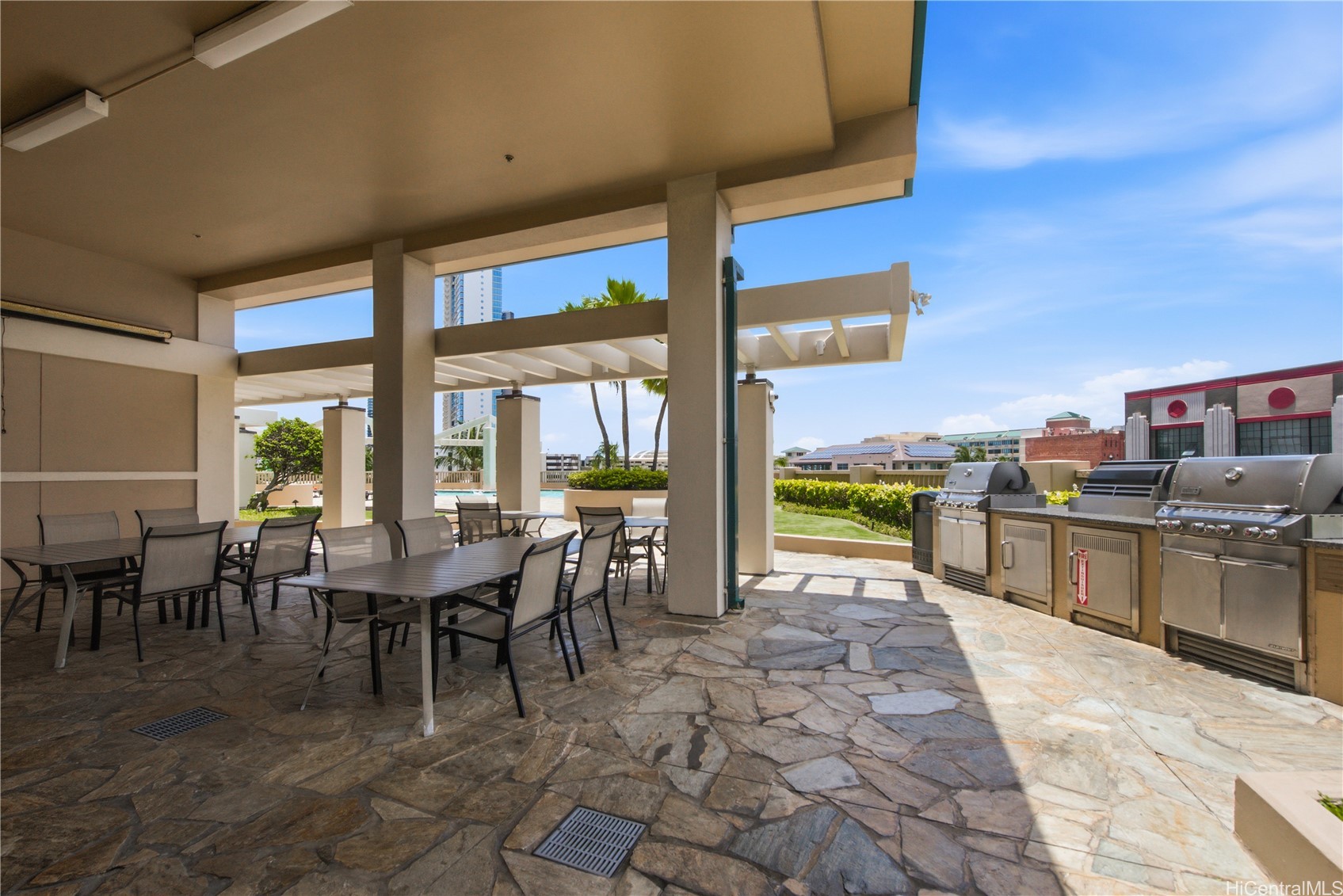 Residential in Honolulu 3