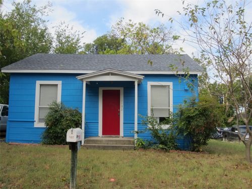 1102 Peak St, Denton, TX, 76201-7060 | Card Image