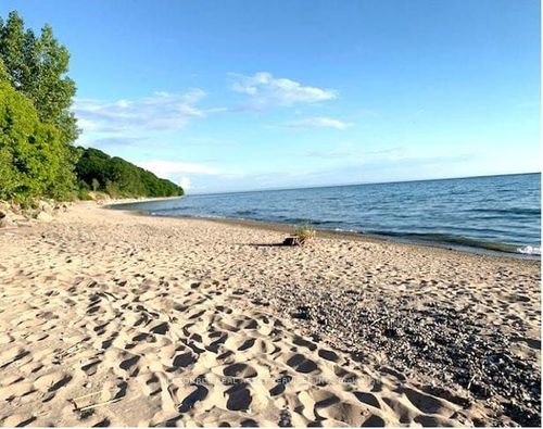 {{alt}} | Card Image