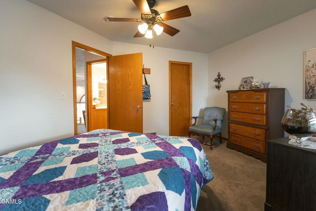 1720 N 26 Th St, Condo with 3 bedrooms, 2 bathrooms and null parking in Bismarck ND | Image 38