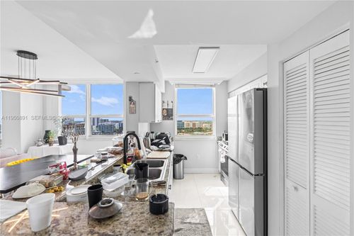 apt-1904-19501 W Country Club Dr, Aventura, FL, 33180-2479 | Card Image