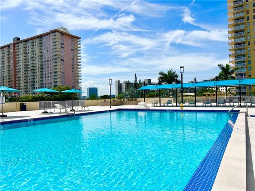 apt-m01-230 174th St, Sunny Isles Beach, FL, 33160-3324 | Card Image