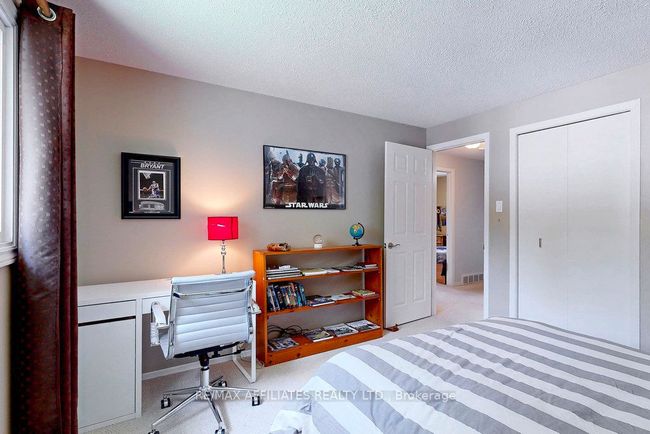 22 Red Maple Cres, House other with 3 bedrooms, 1 bathrooms and 2 parking in Gloucester ON | Image 23