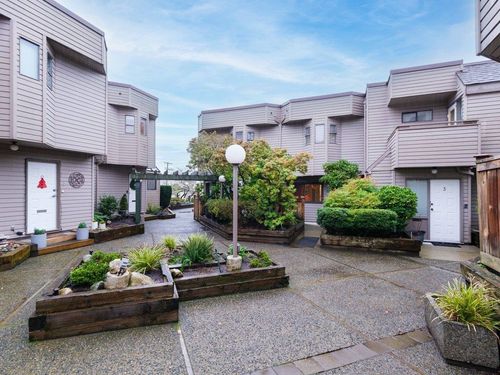 4-1434 Mahon Ave, North Vancouver, BC, V7M2S4 | Card Image