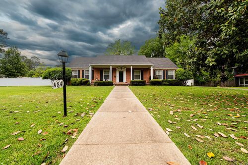 484 Elaine Ave, Camden, AR, 71701-3216 | Card Image