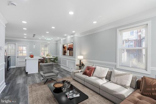 2800 Oswego Ave, BALTIMORE, MD, 21215-6619 | Card Image